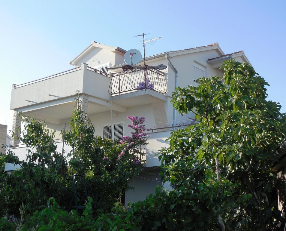 Apartment Vedrana Tribalj Exterior foto